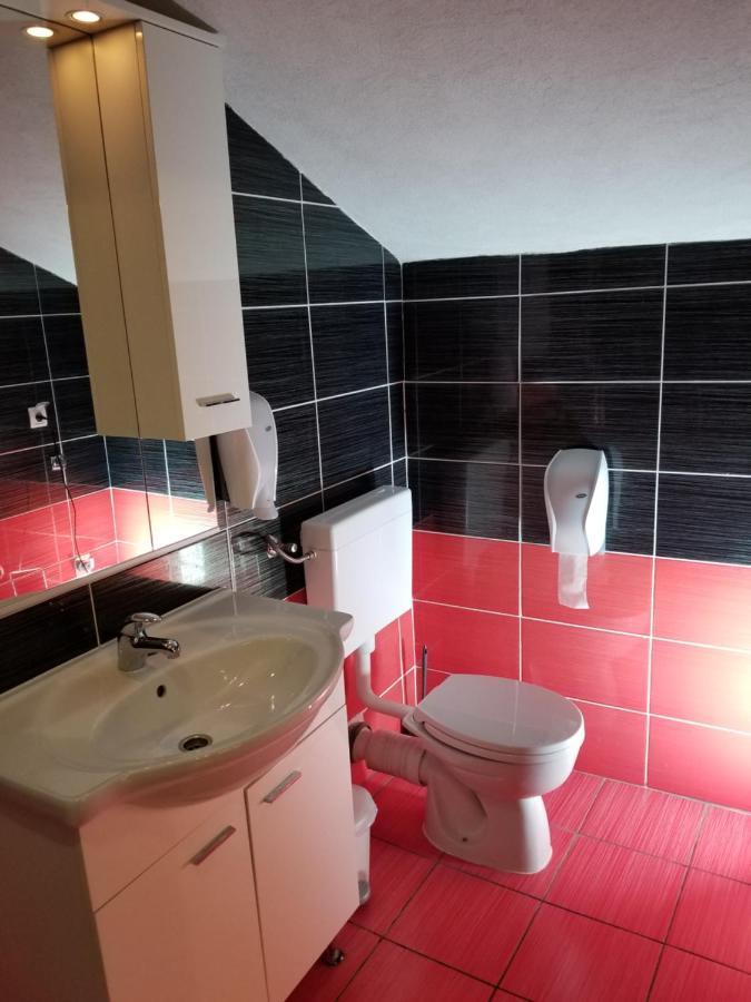 Wellness B&B Winery Sontacchi Kutjevo Eksteriør billede