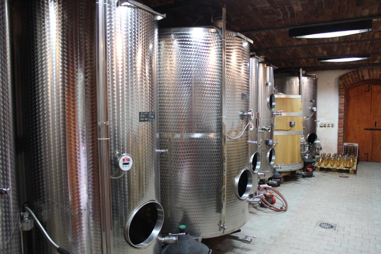 Wellness B&B Winery Sontacchi Kutjevo Eksteriør billede